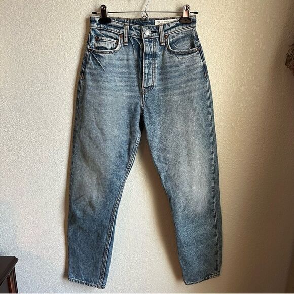 Rag & Bone Ryan Super High-Rise Jean - Norwalk
Relaxed Fit Mid Indigo Jean - Picture 6 of 15